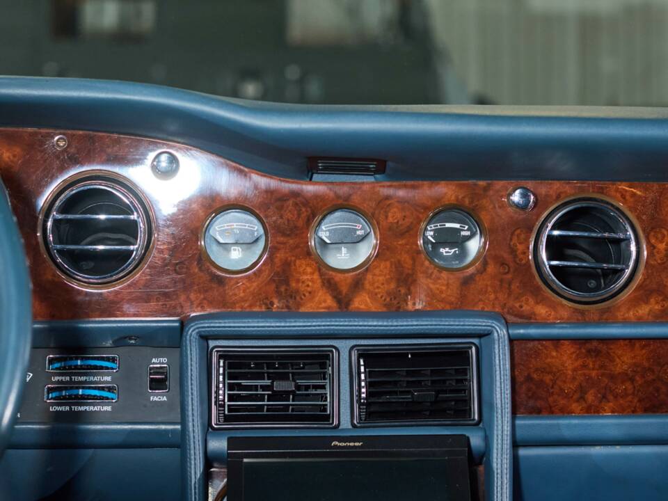 Bild 31/51 von Bentley Turbo R (1986)