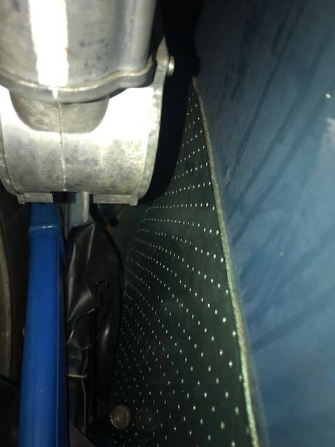 Image 33/91 of Volvo P 144 GL (1972)