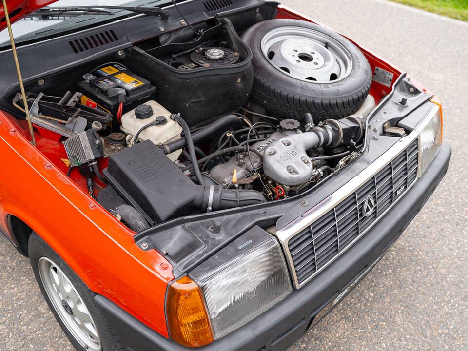 Image 44/45 of Lancia Y10 Turbo (1985)