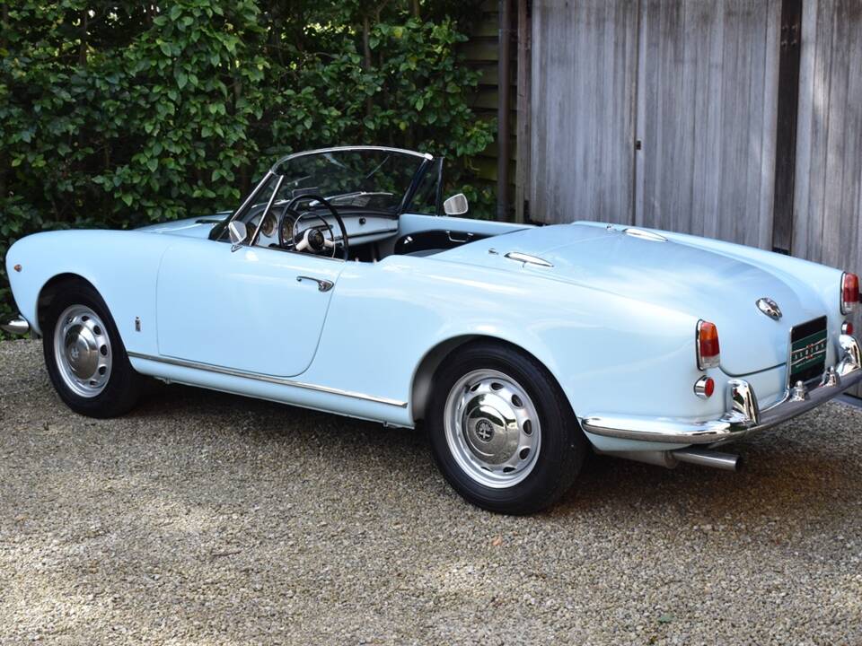 Image 15/39 de Alfa Romeo Giulietta Spider Veloce (1961)