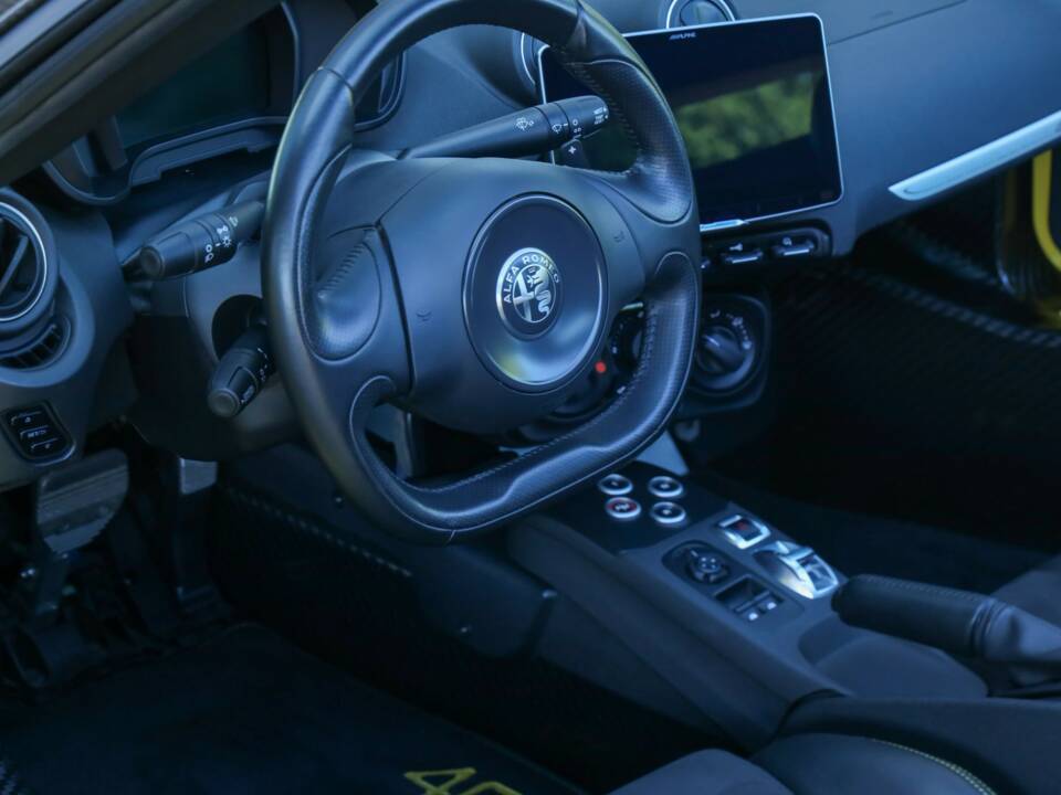 Image 45/50 of Alfa Romeo 4C Spider (2018)