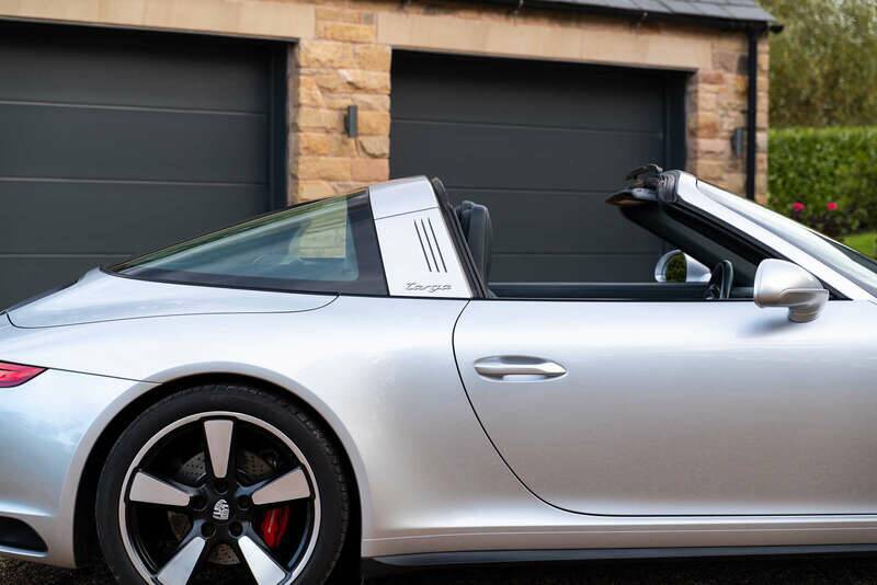 Bild 24/50 von Porsche 911 Targa 4S (2016)