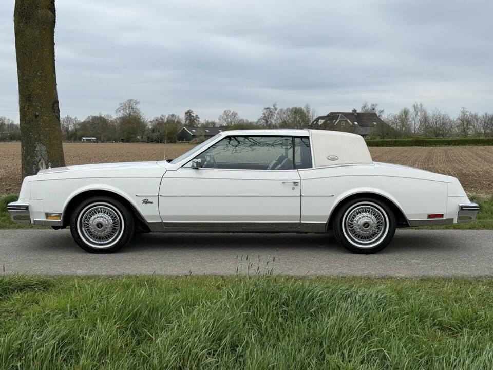 Bild 7/26 von Buick Riviera Coupe (1983)