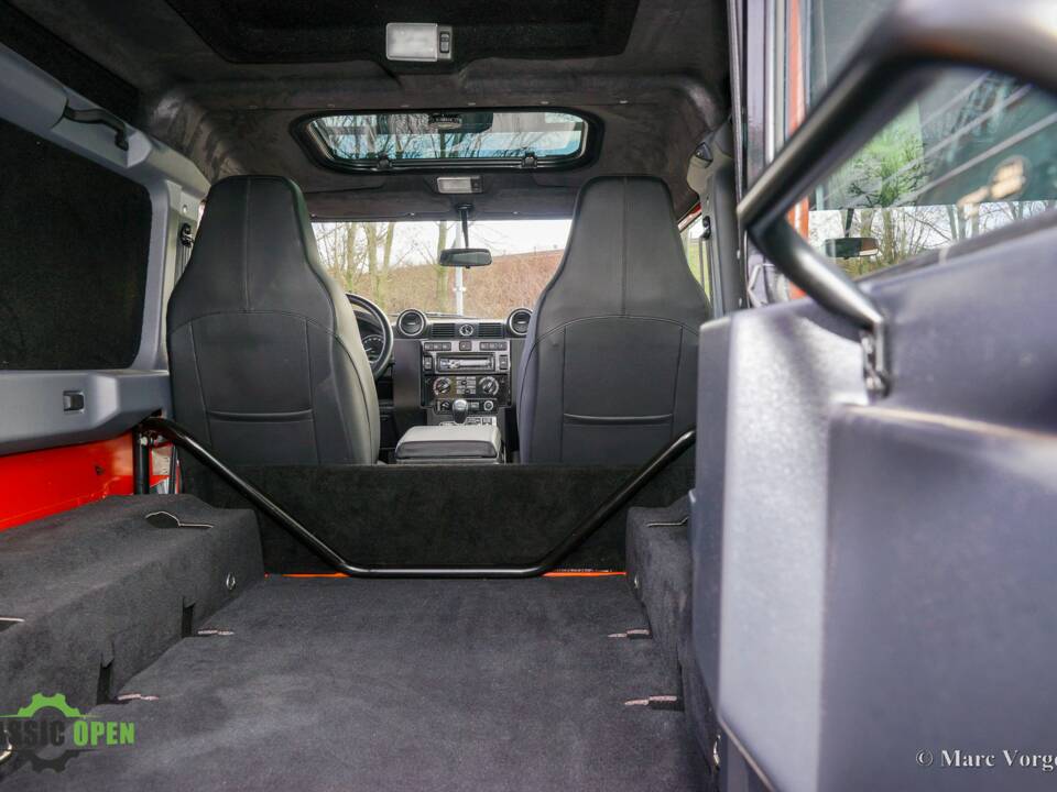 Image 40/41 of Land Rover Defender (2016)