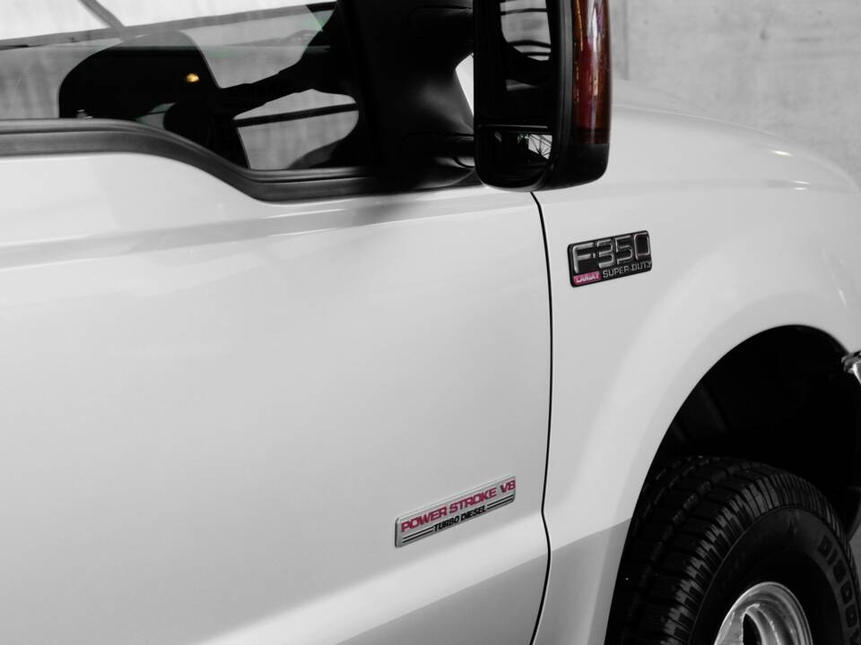 Image 39/41 de Ford F-350 Super Duty (2004)