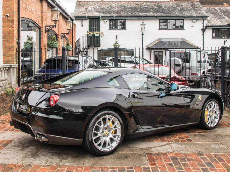 Image 7/22 of Ferrari 599 GTB Fiorano (2007)