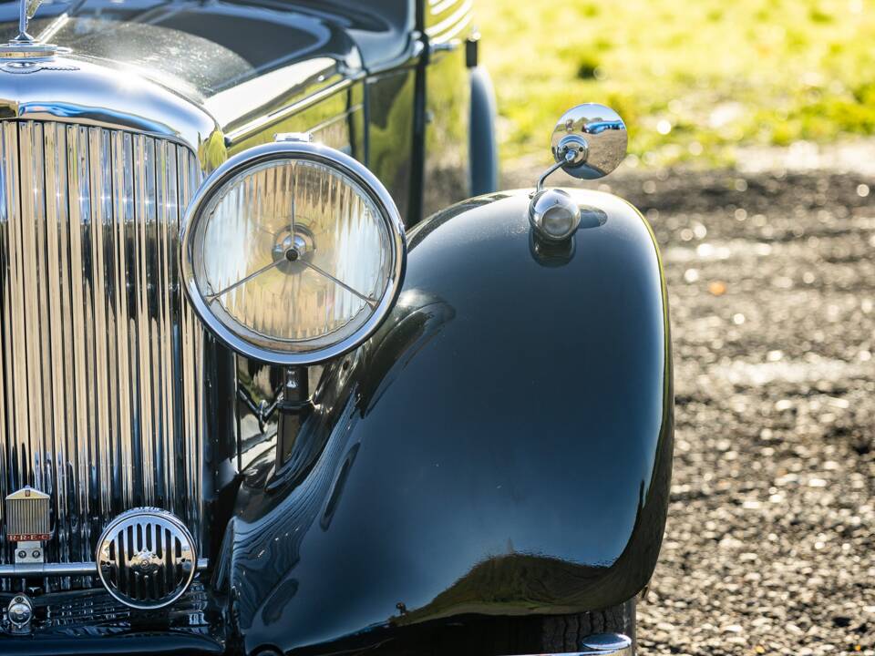 Image 30/50 de Bentley 4 1/2 Litre (1938)