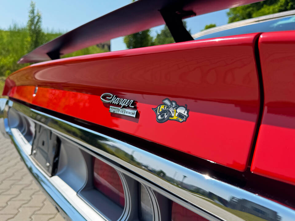 Image 36/81 of Dodge Charger Super Bee 440 (1971)