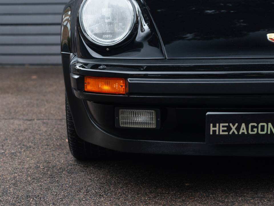 Image 13/67 of Porsche 911 Turbo 3.3 (1987)