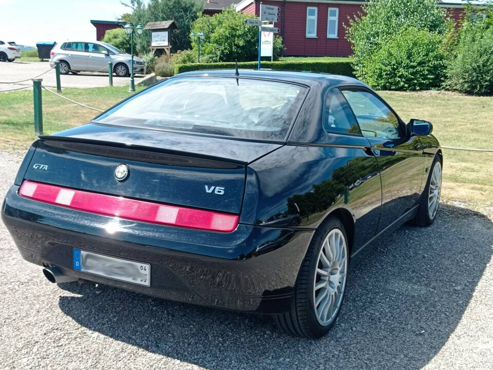 Image 8/50 of Alfa Romeo GTV 3.0 V6 24V (1999)