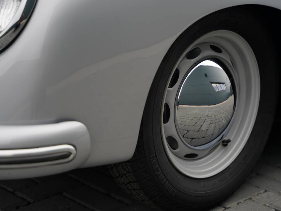Bild 38/50 von Porsche 356 1500 Super (1953)