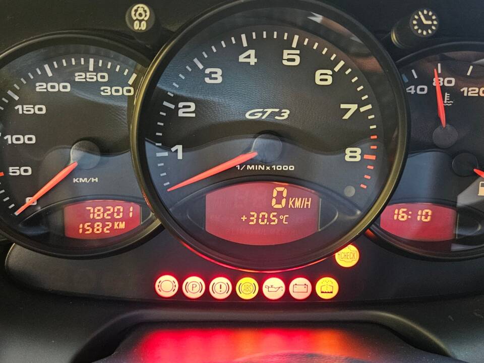 Afbeelding 10/40 van Porsche 911 GT3 (2001)