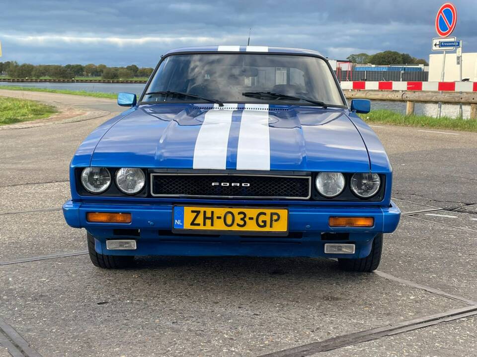 Image 3/8 of Ford Capri 2,8i (1982)