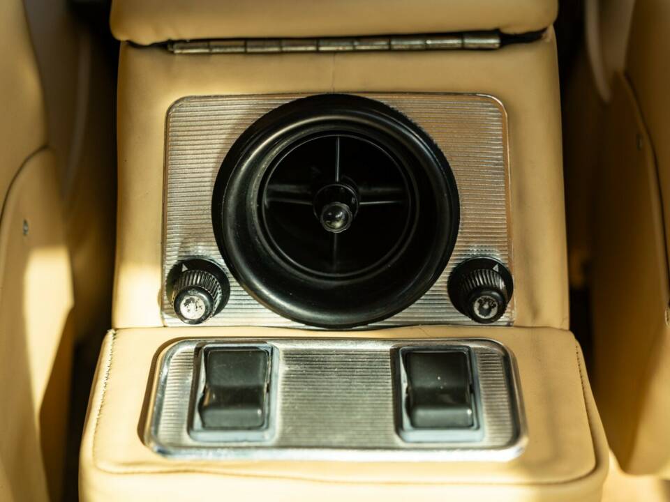 Bild 47/50 von Jaguar XJ 4.2 (1978)