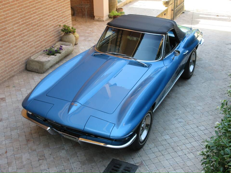 Imagen 28/42 de Chevrolet Corvette Sting Ray Convertible (1967)