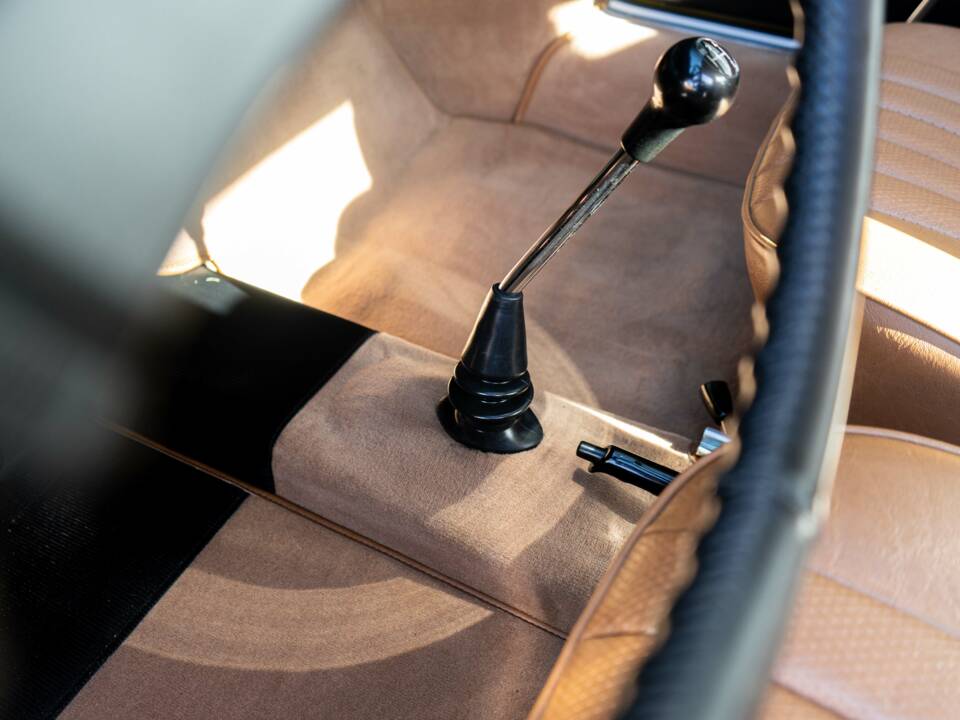 Bild 27/41 von Porsche 911 2.0 E (1969)