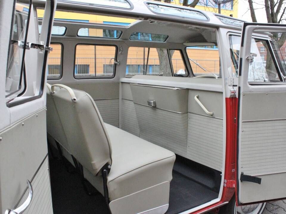 Bild 16/34 von Volkswagen T1 Samba 1.2 (1961)