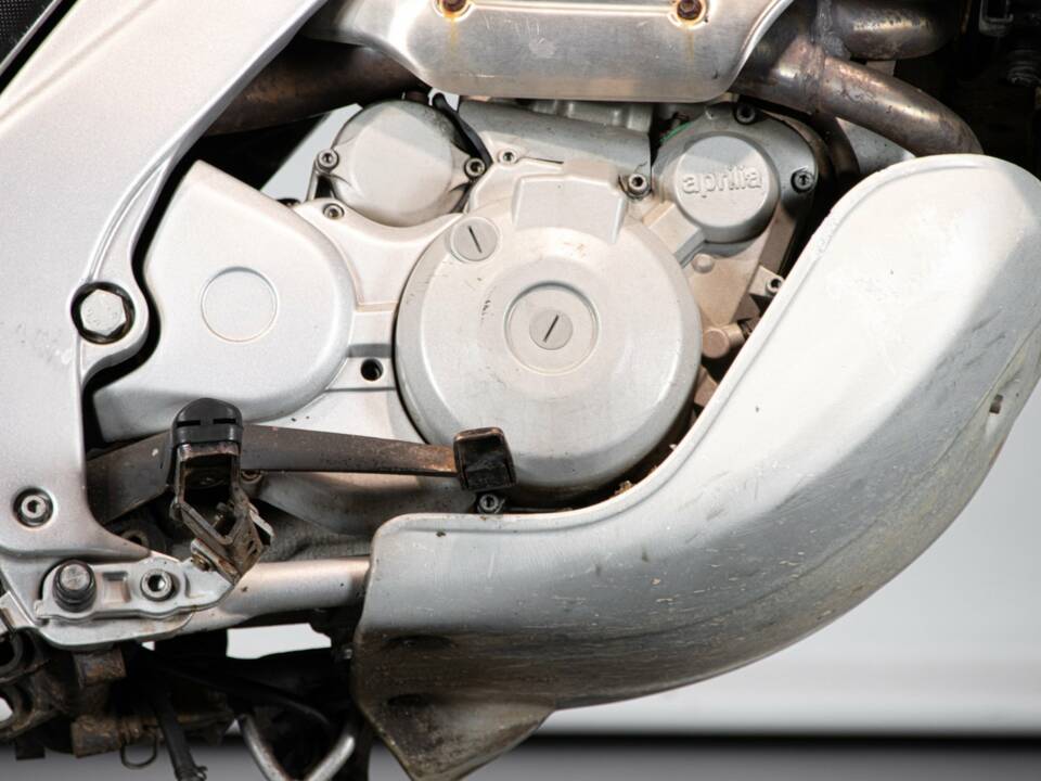 Imagen 31/50 de Aprilia Pegaso 650 (1999)