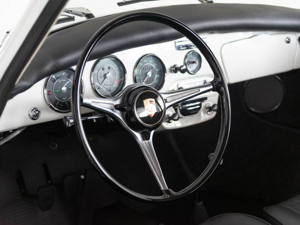 Image 25/37 of Porsche 356 C 1600 SC (1964)