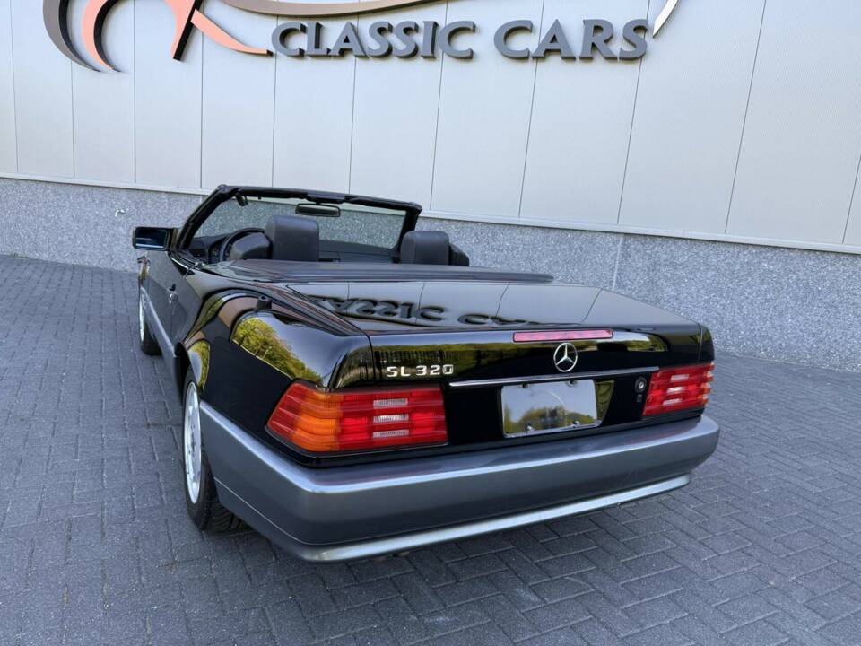 Image 10/46 of Mercedes-Benz SL 320 (1995)