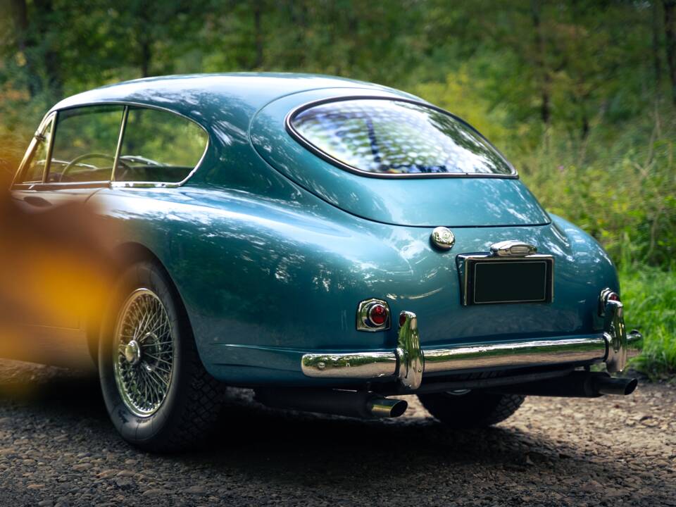 Image 39/82 of Aston Martin DB 2/4 Mk I (1953)