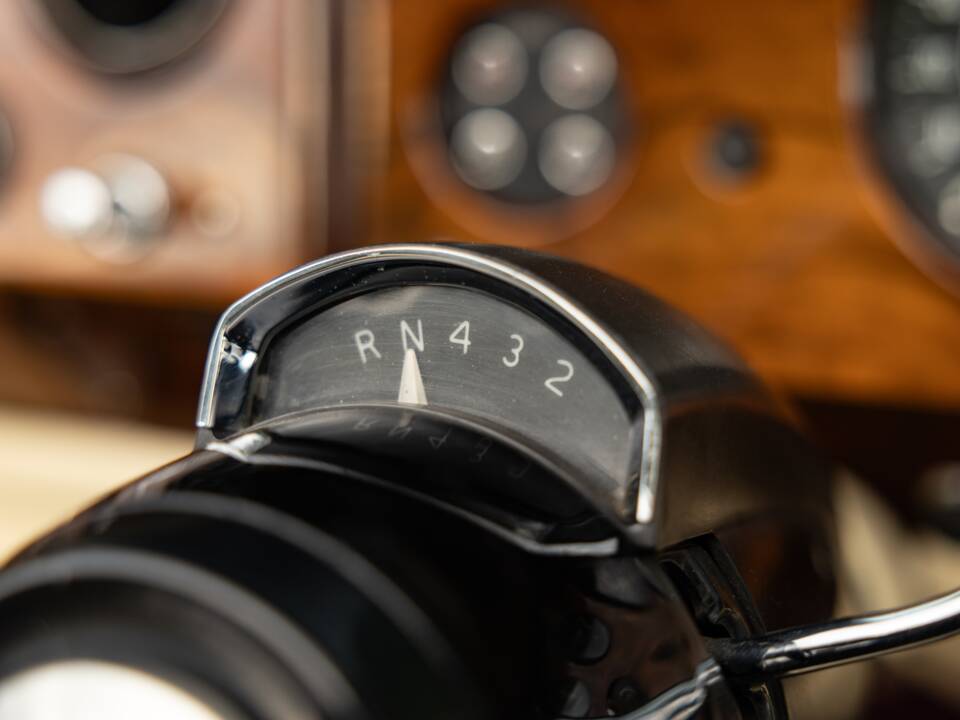 Imagen 34/50 de Rolls-Royce Silver Shadow I (1968)