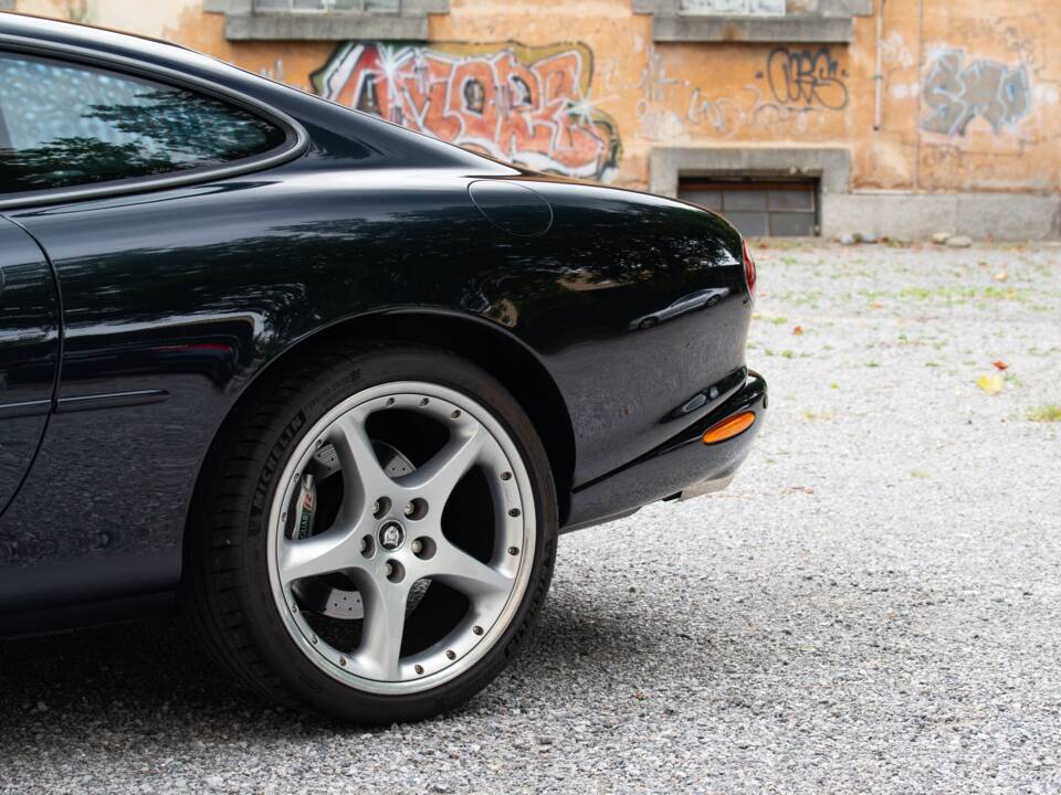 Imagen 20/42 de Jaguar XKR (2003)