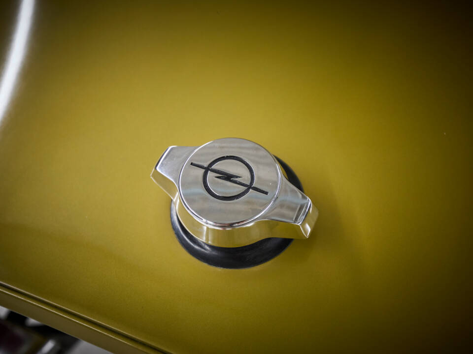 Immagine 26/89 di Opel GT 1900 (1972)