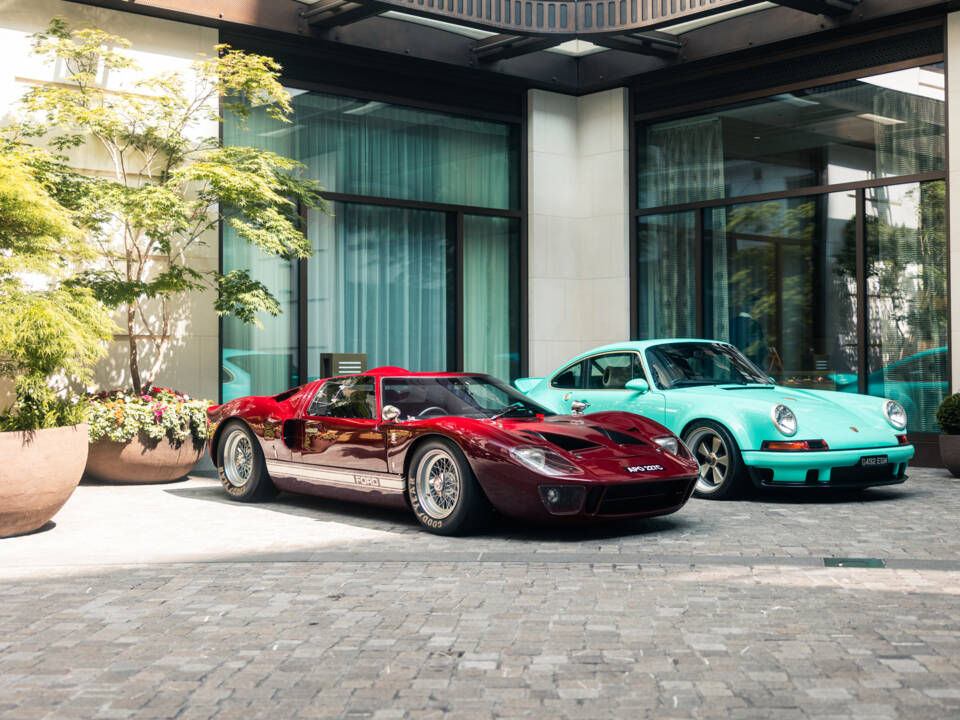 Image 4/32 of Ford GT40 (1965)