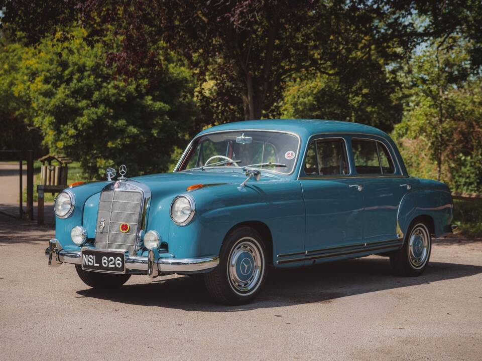 Image 1/50 of Mercedes-Benz 220 a (1956)