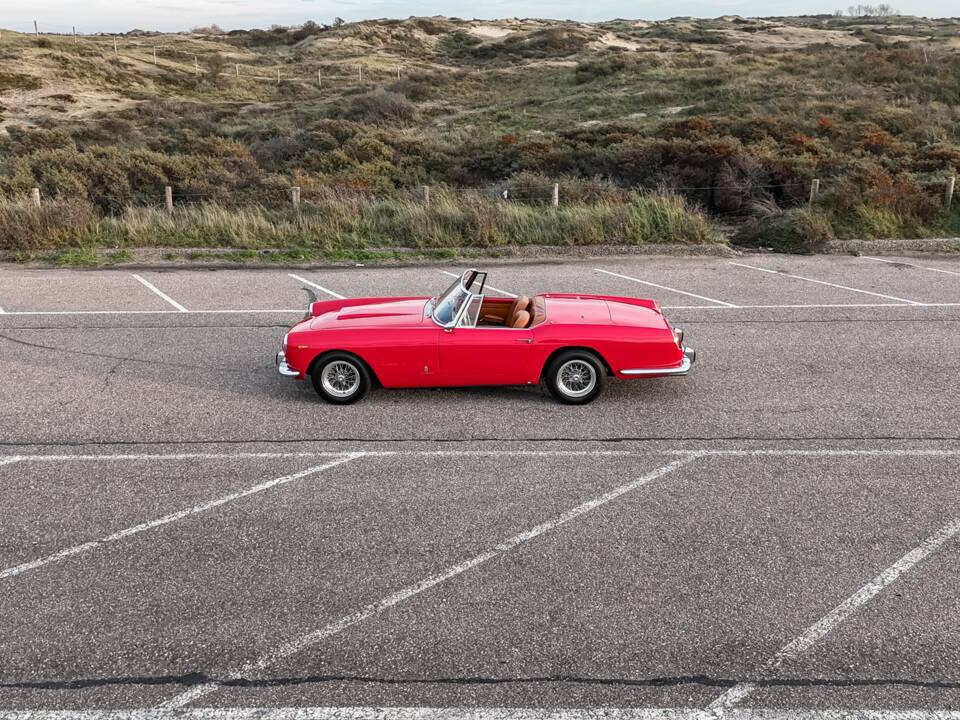 Image 7/38 of Ferrari 250 GT Cabriolet Pininfarina (1961)
