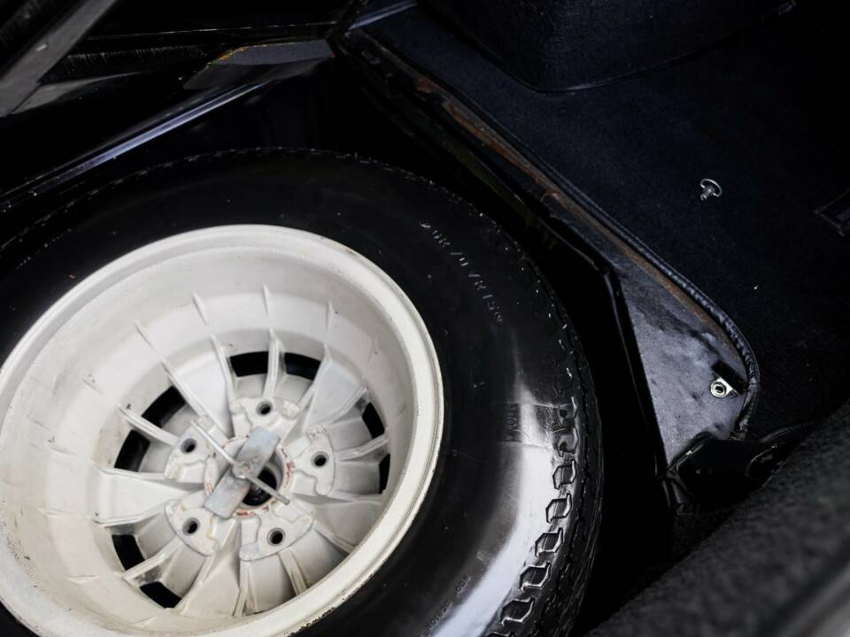 Afbeelding 33/50 van Aston Martin V8 (1974)