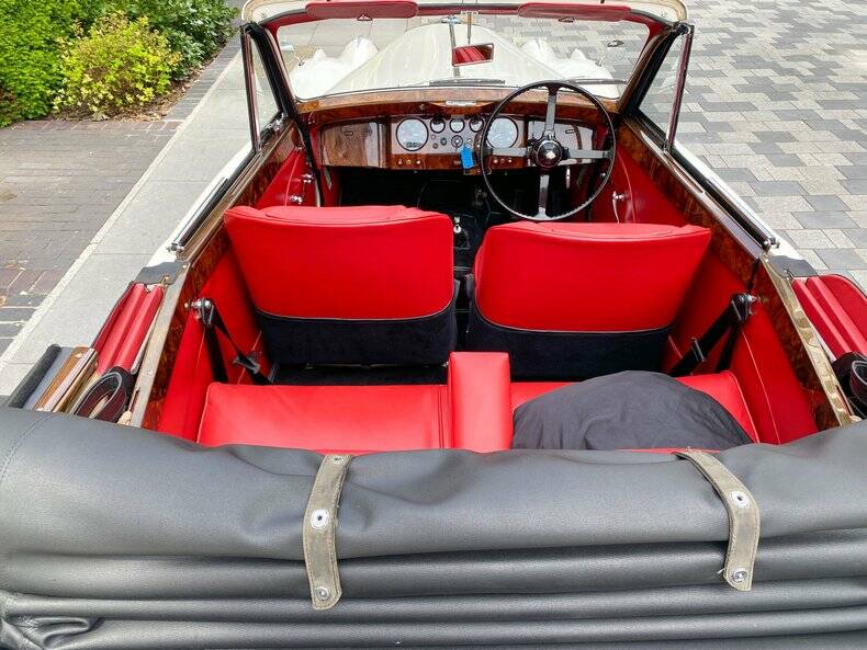 Image 26/50 of Jaguar Mk IV 3,5 Litre (1951)