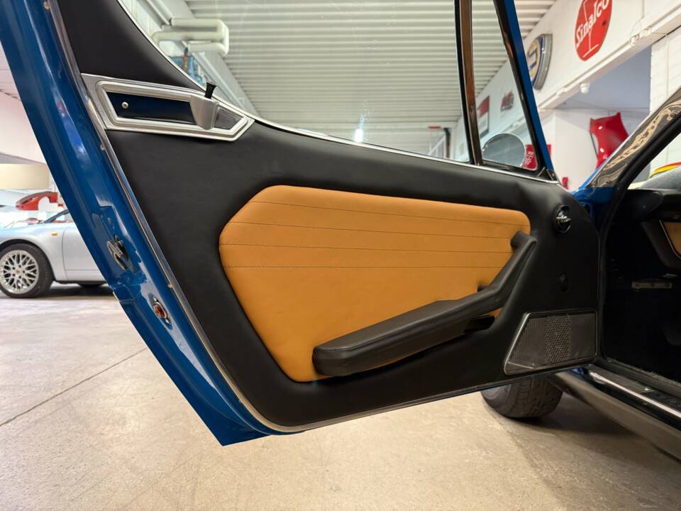 Afbeelding 6/18 van Alfa Romeo Montreal (1972)