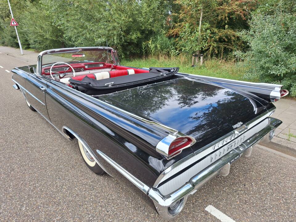 Afbeelding 7/66 van Oldsmobile Super 88 (1959)