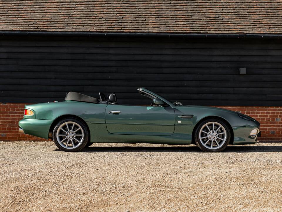 Bild 2/83 von Aston Martin DB 7 Vantage Volante (2001)