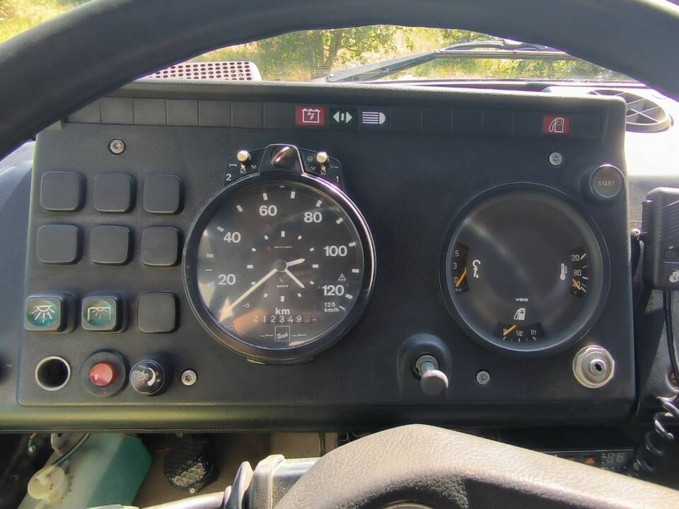 Afbeelding 10/34 van Mercedes-Benz T2 508 D (1980)