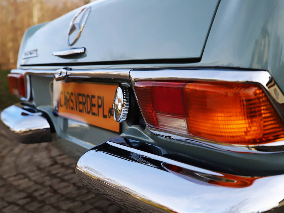Afbeelding 30/40 van Mercedes-Benz 280 SL (1970)