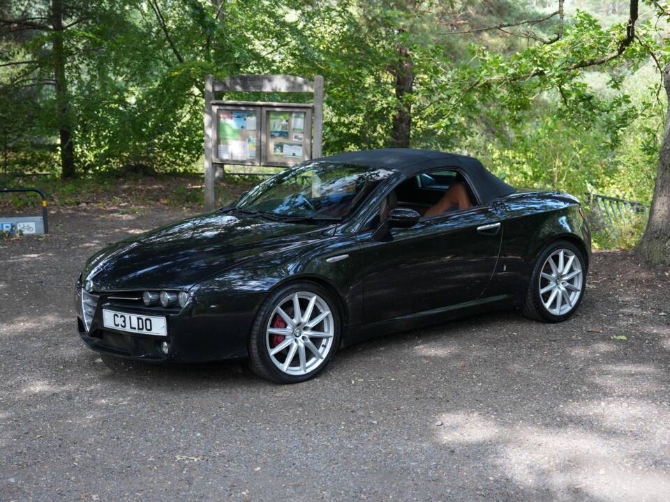 Bild 12/50 von Alfa Romeo Spider 3.2 V6 (2008)