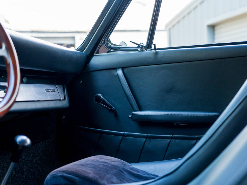 Image 18/42 of Porsche 912 (1967)