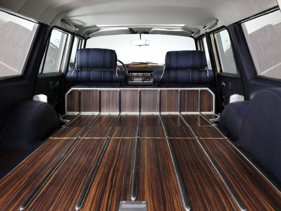 Bild 11/35 von Mercedes-Benz 230 S Universal (1968)