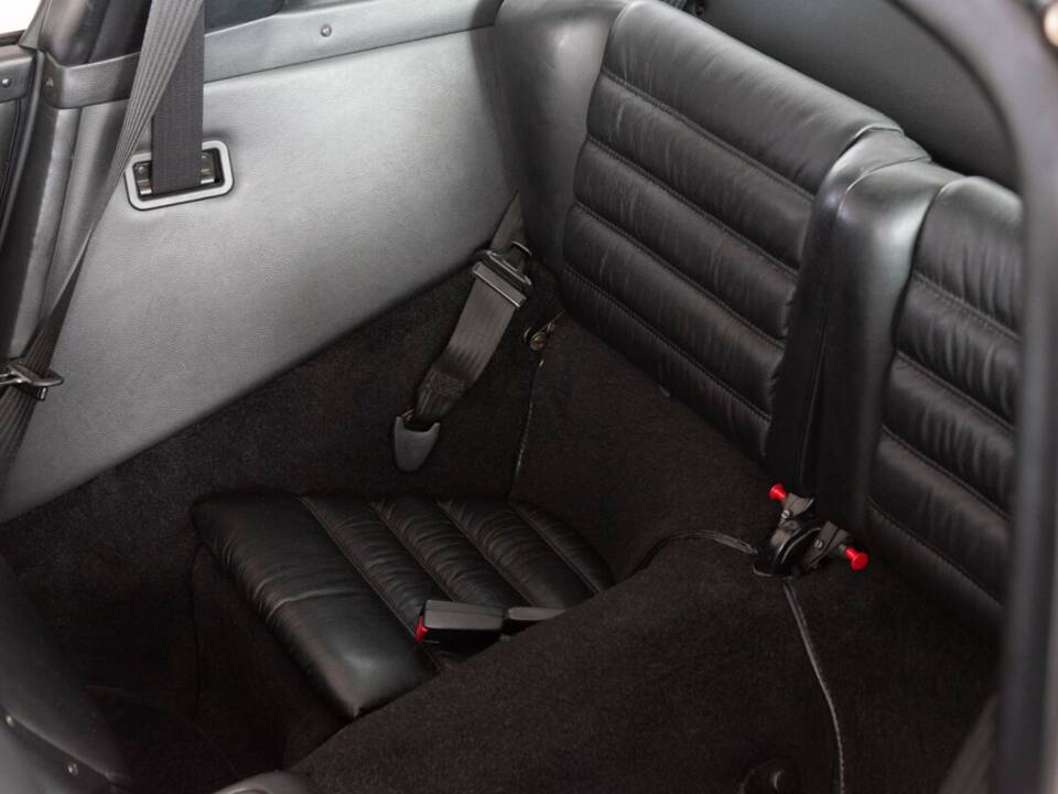 Afbeelding 33/48 van Porsche 911 Carrera 2 (1990)