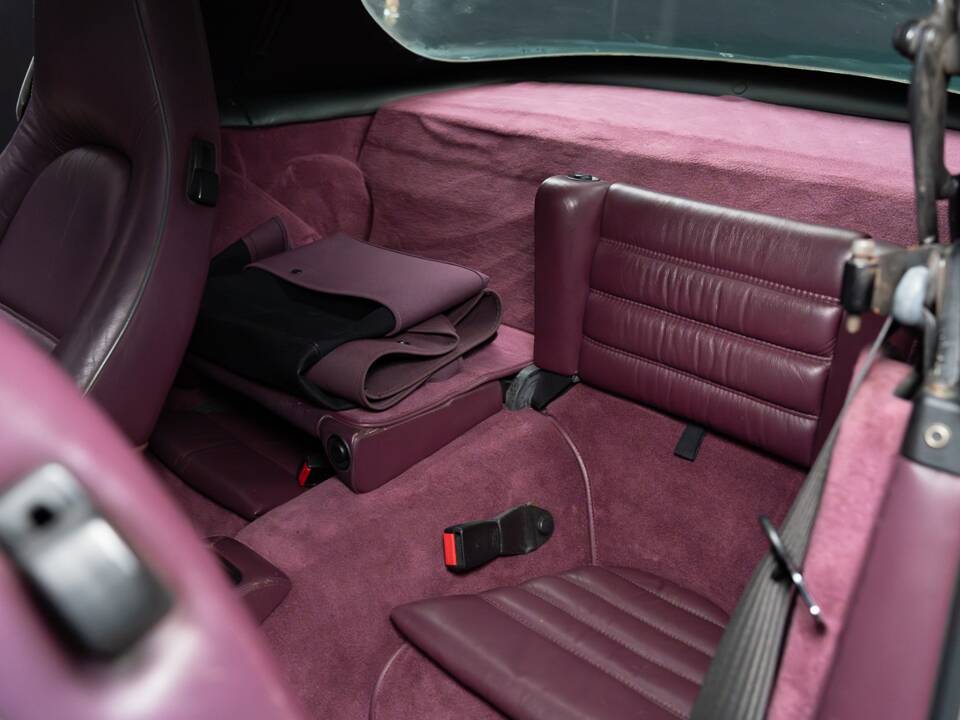 Image 35/41 de Porsche 911 Carrera 2 (1992)