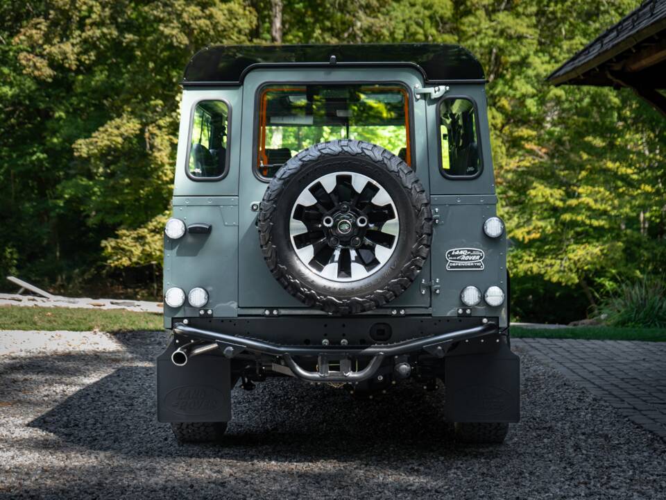 Image 3/67 of Land Rover Defender 110 Turbo Diesel (1999)