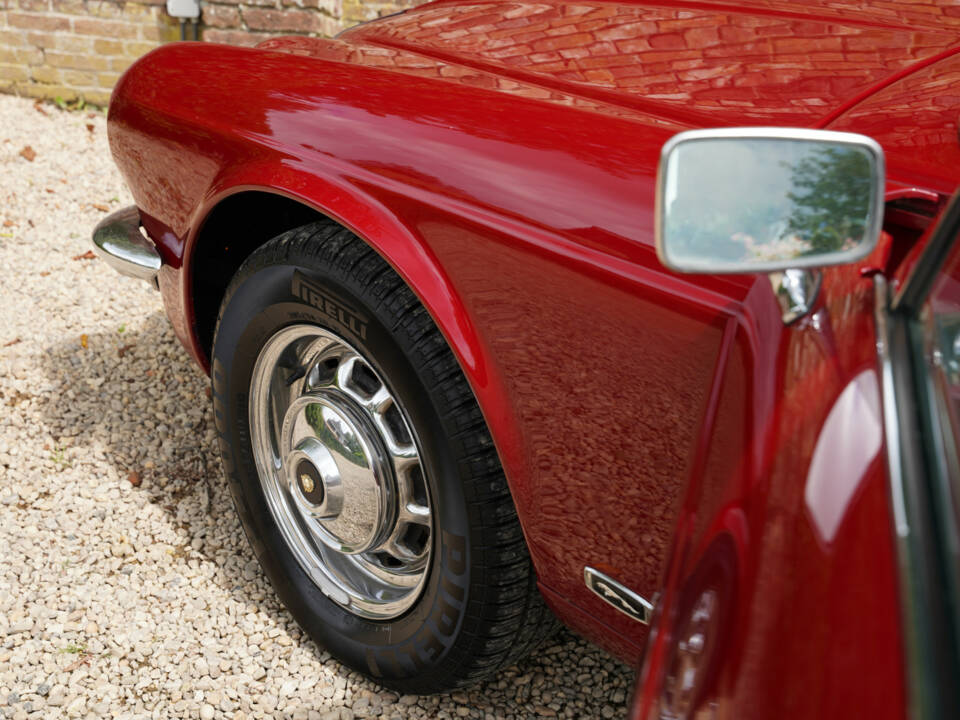 Bild 22/50 von Jaguar XJ 6 C 4.2 (1976)