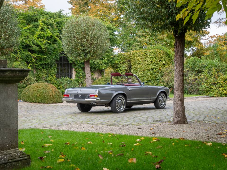 Bild 18/28 von Mercedes-Benz 230 SL (1965)