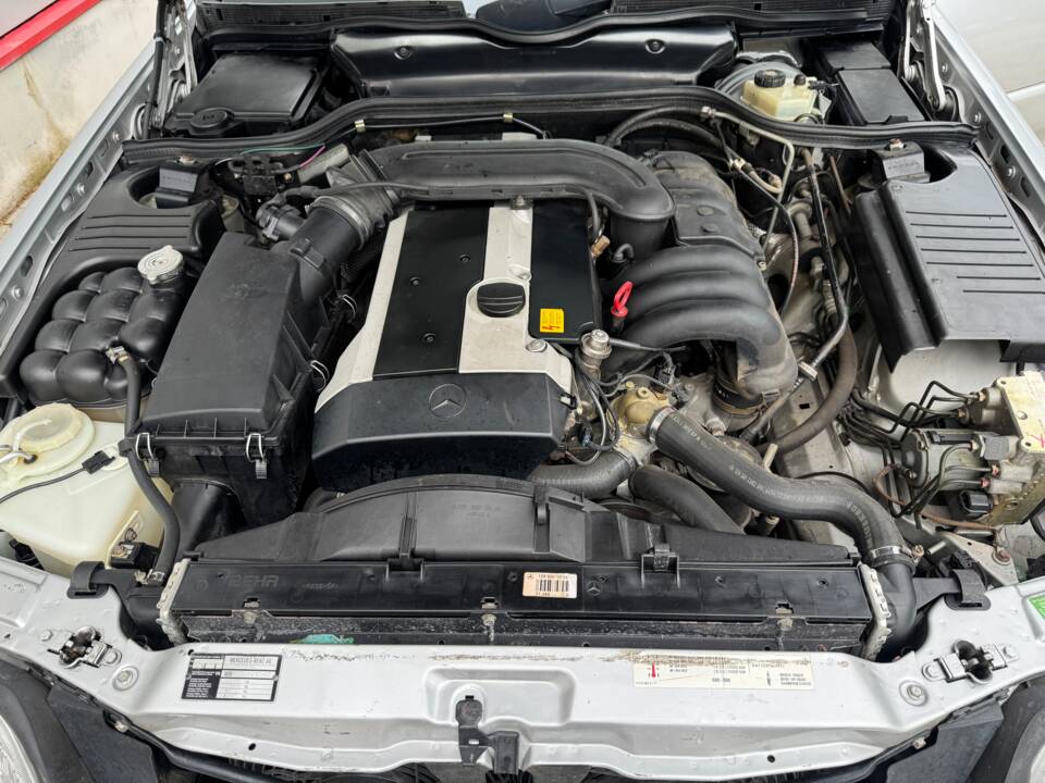 Bild 69/82 von Mercedes-Benz SL 320 (1995)
