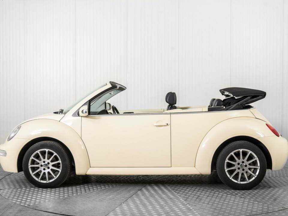 Imagen 9/48 de Volkswagen New Beetle 1.6 (2004)