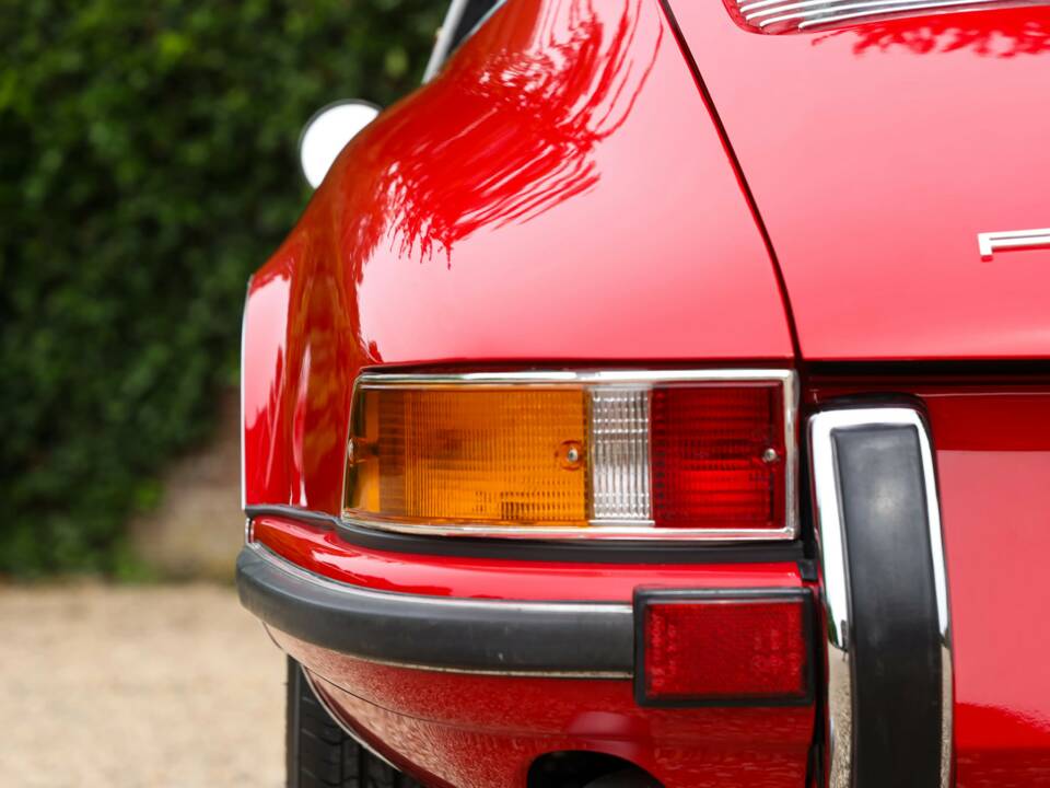 Bild 29/50 von Porsche 911 2.0 T (1970)
