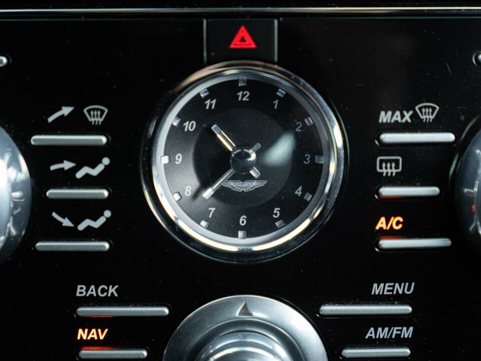Afbeelding 45/50 van Aston Martin V8 Vantage S (2013)